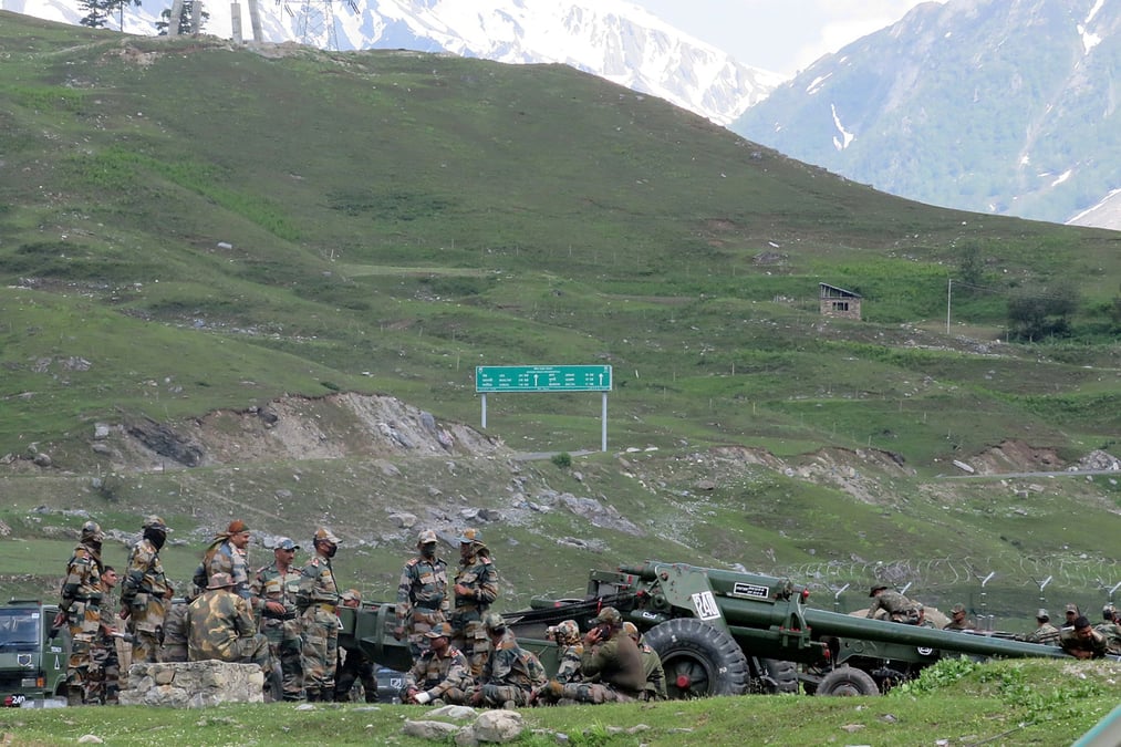 Accrochage a la frontiere inde-chine, 20 morts cote indien