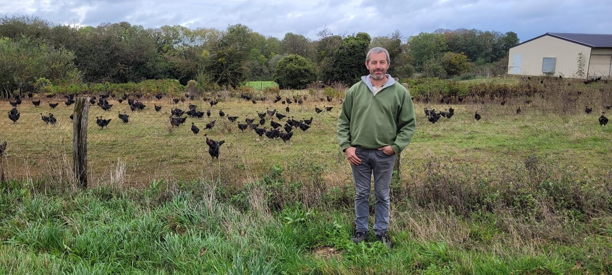 Jean-Yves Van Vaeck, éleveur de volailles fermières Label Rouge, à Charny (21)