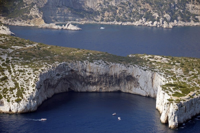 Lancement d'une enquete publique sur le rejet de boues rouges dans les calanques