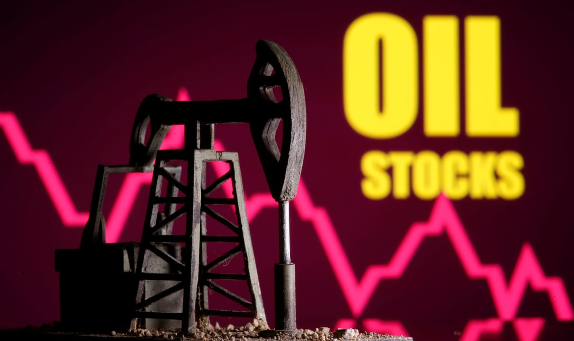 Les cours du petrole rechutent, le brut us au plus bas depuis 1998