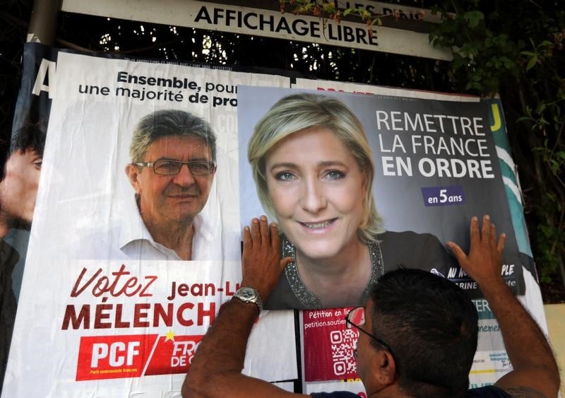 Le pen, spectatrice d'une campagne insolite