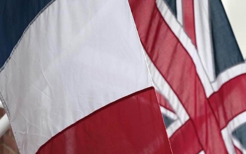 Brexit: les banques francaises pretes a rapatrier 1.000 emplois