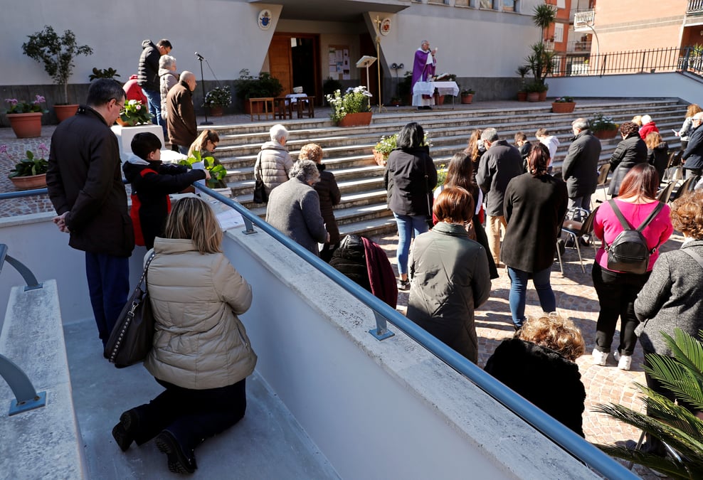 Coronavirus: le bilan bondit a 366 deces et 7.375 cas en italie