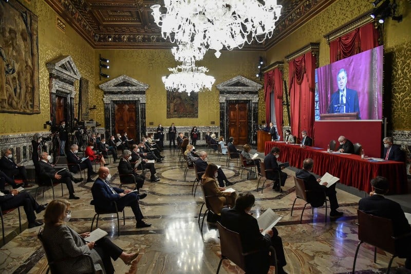 La dette italienne sort d'un mois faste, en attendant la bce