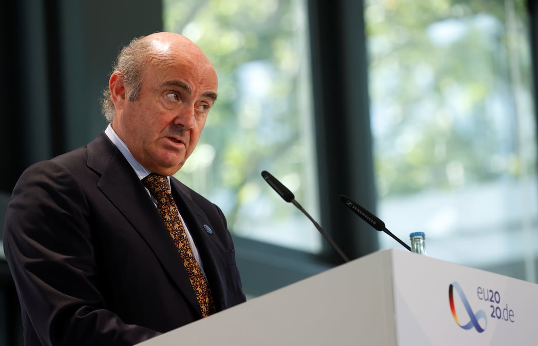 De guindos (bce) : une contraction du pib en zone euro au premier semestre "tres probable"
