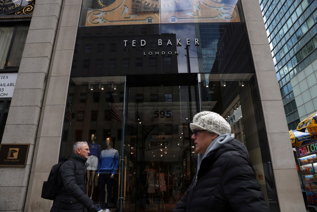 Le proprietaire de juicy couture rachete ted baker pour environ 250 millions d'euros