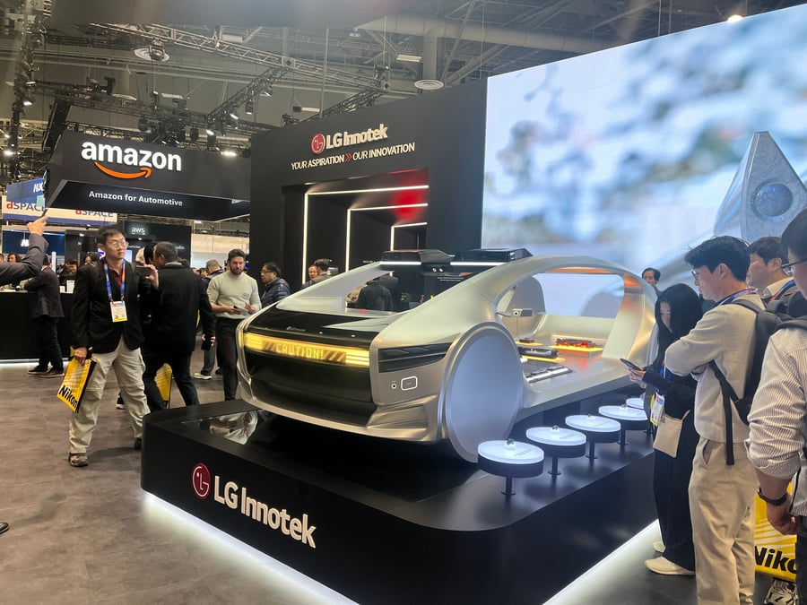 La voiture autonome développée par LG présentée au CES de Las Vegas 2025.