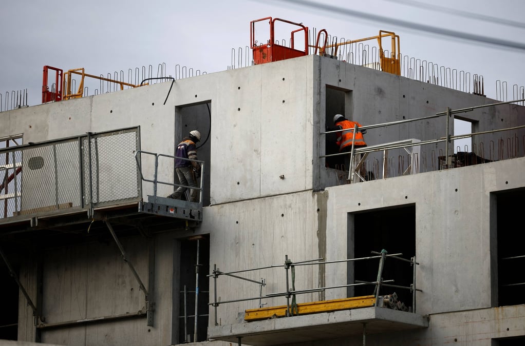 Ces chiffres montrent que la crise de la construction, qui dure depuis 2023, continue.