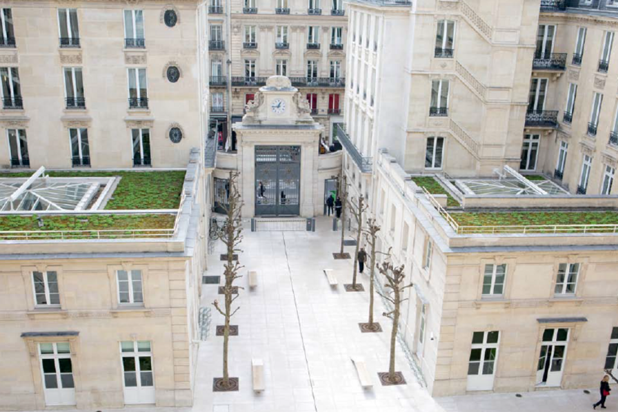 Siège de Covéa, rue Saint-Lazare, dans le 8e arrondissement de Paris