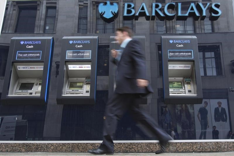 Le procureur de New York engage des poursuites contre Barclays