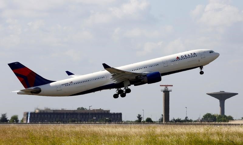 Delta air publie un benefice en baisse au deuxieme trimestre
