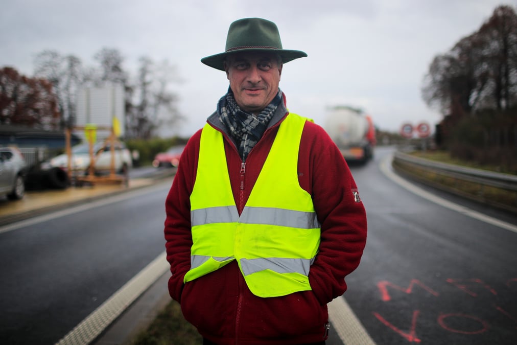 Soutien aux "gilets jaunes" en forme d'impasse pour l'executif