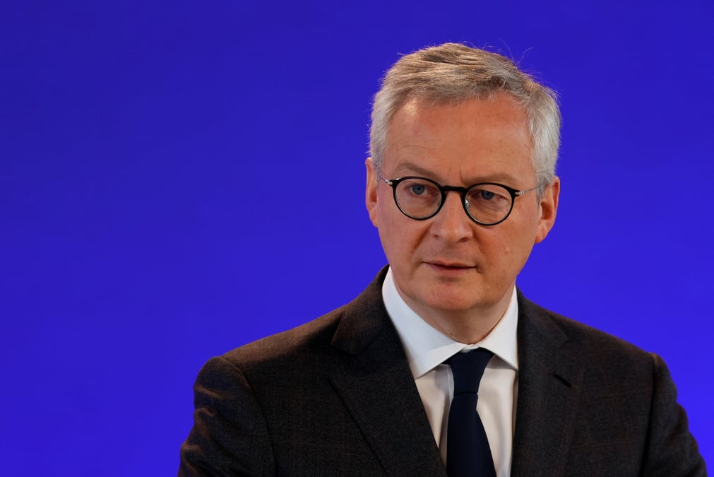 La france accelere le deploiement de son plan de relance avec plus de fonds pour l'industrie