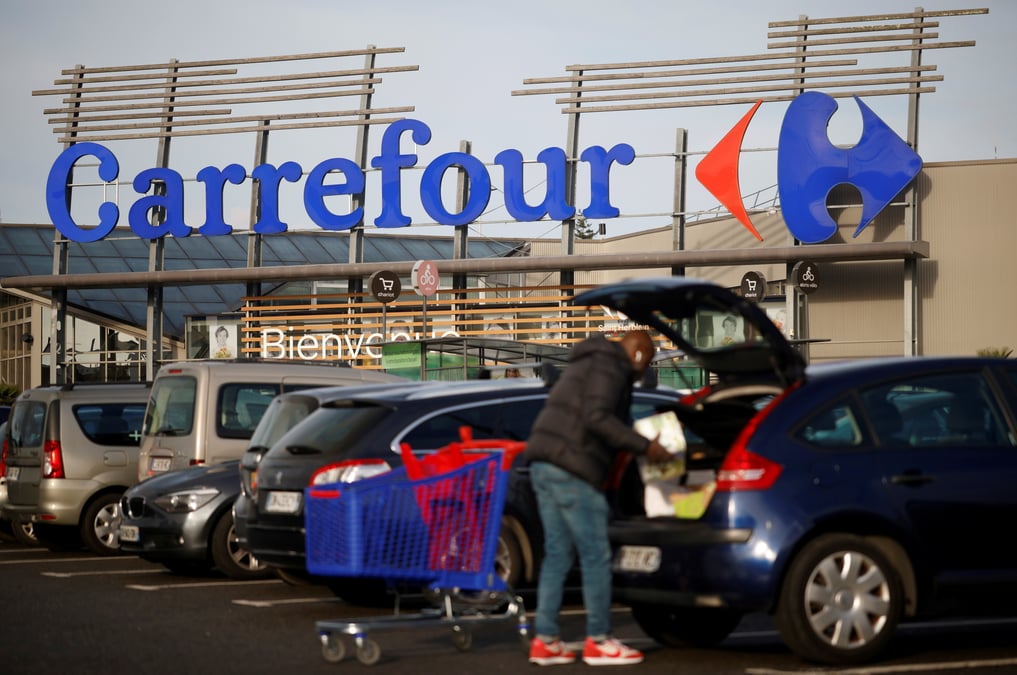 Les restrictions sanitaires ont pese sur les ventes de carrefour au troisieme trimestre