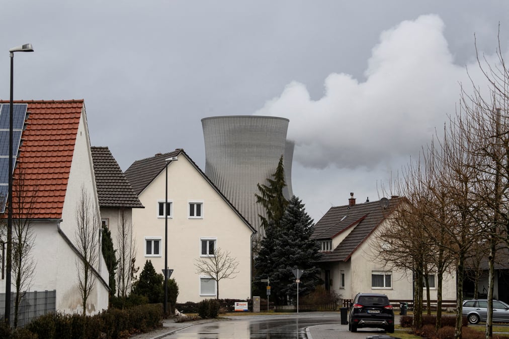 Nucleaire: l'allemagne va fermer trois de ses six dernieres centrales