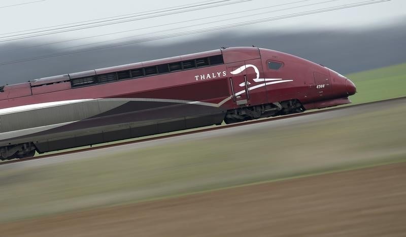 Six interpellations liees a l'attentat manque du thalys