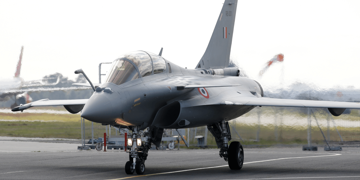 Les cinq premiers rafale acquis par l'inde ont decolle de merignac