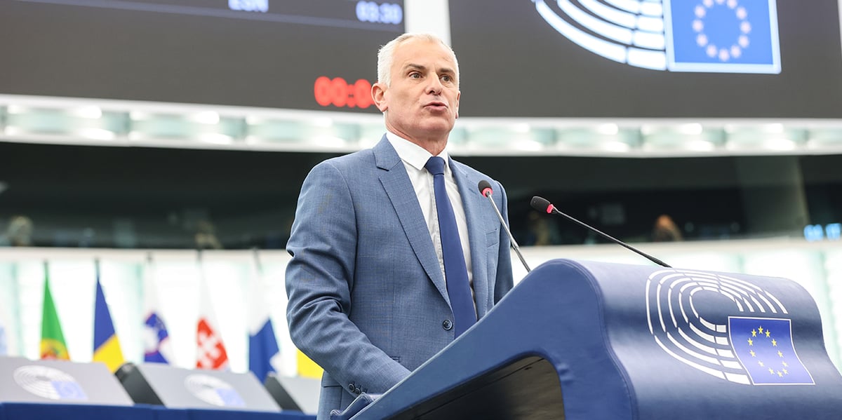 Gregory Allione, lors de la réunion de la session plénière du Parlement européen : la sécheresse et les phénomènes météorologiques extrêmes.