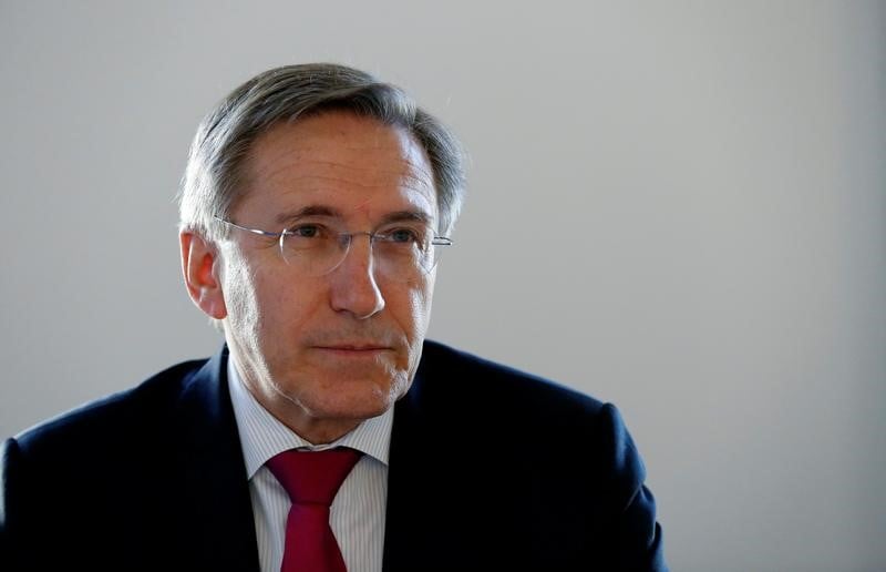 L'etat n'a pas arrete la liste des cessions, selon vial (ape)