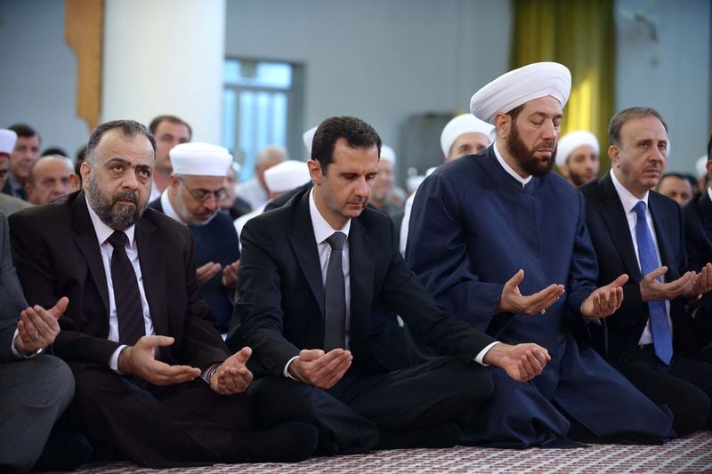 Bachar al Assad apparaît en public dans une mosquée de Damas