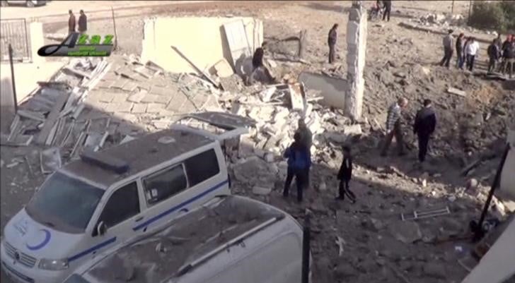 Deux milliers de rebelles syriens repassent en syrie pres d'azaz