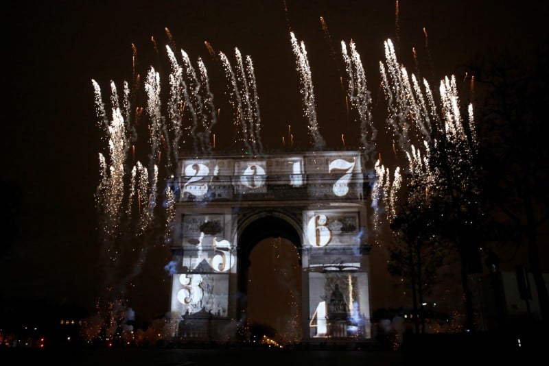 Plus de 300 interpellations en france pour la saint-sylvestre