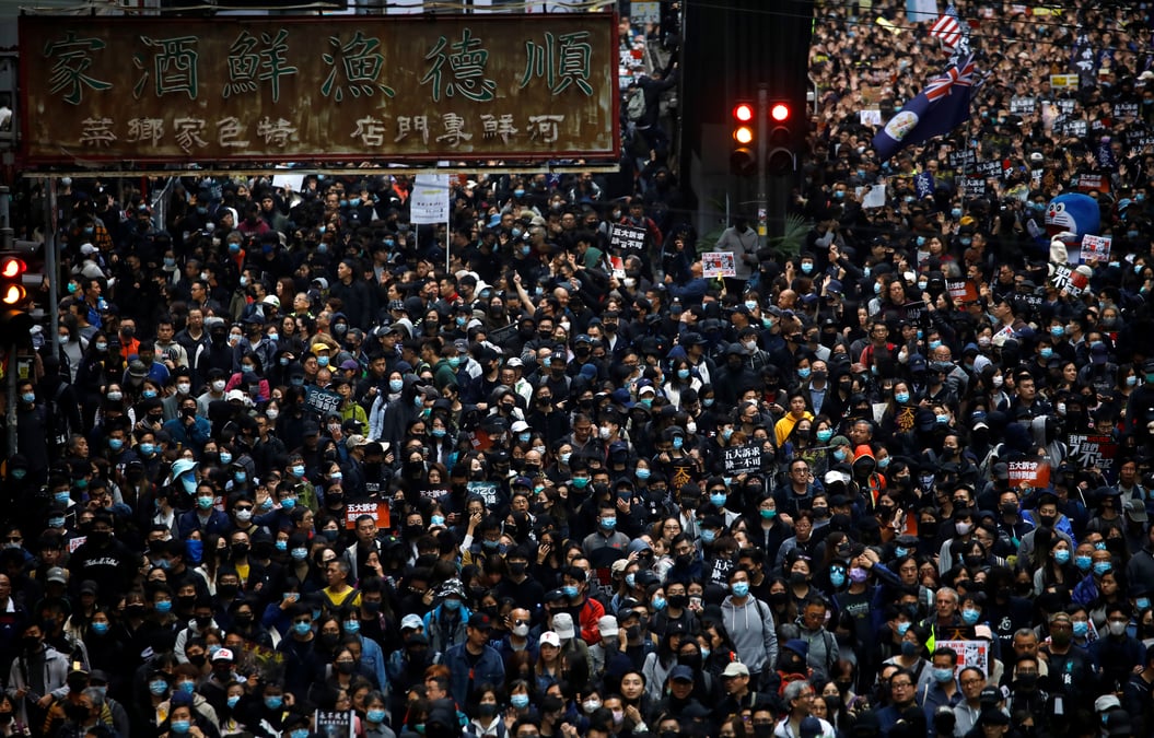 Hong kong: des centaines d'arrestations lors de la marche du jour de l'an