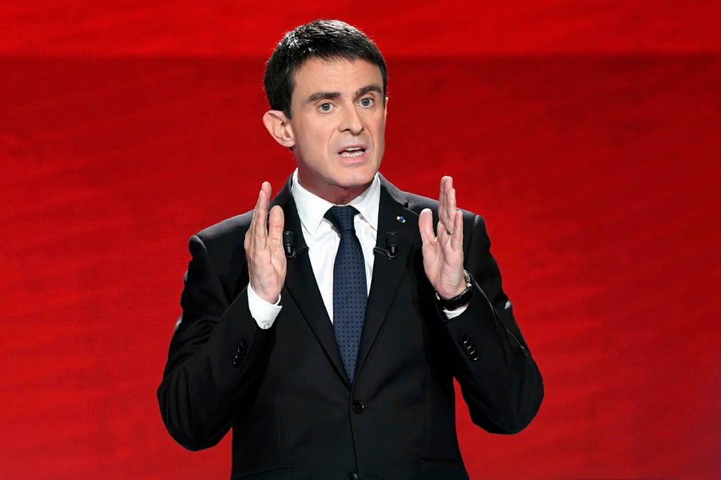 Valls devant hamon a la primaire, quasi egalite au 2e tour, selon un sondage