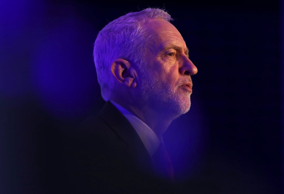 Grande-bretagne: le chef du labour jeremy corbyn sous le feu des critiques
