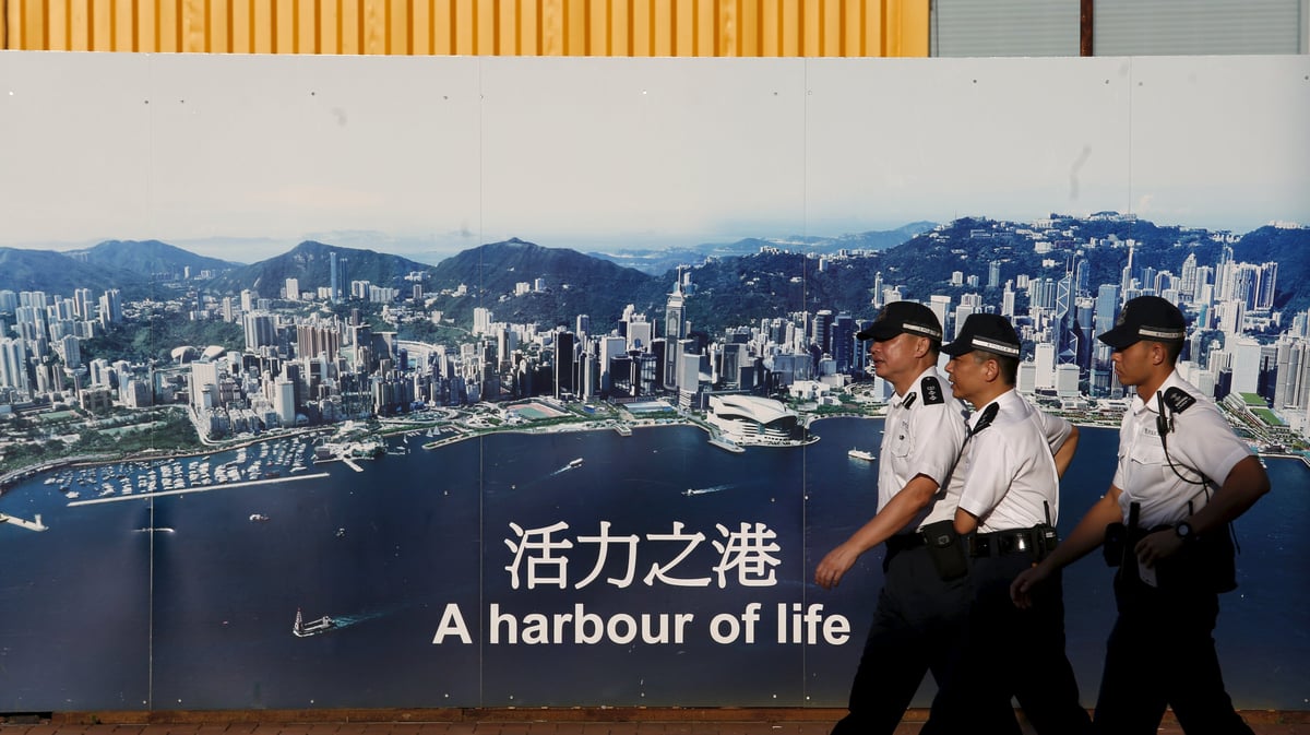 Mise en garde de l'executif de hong kong contre les actes illegaux