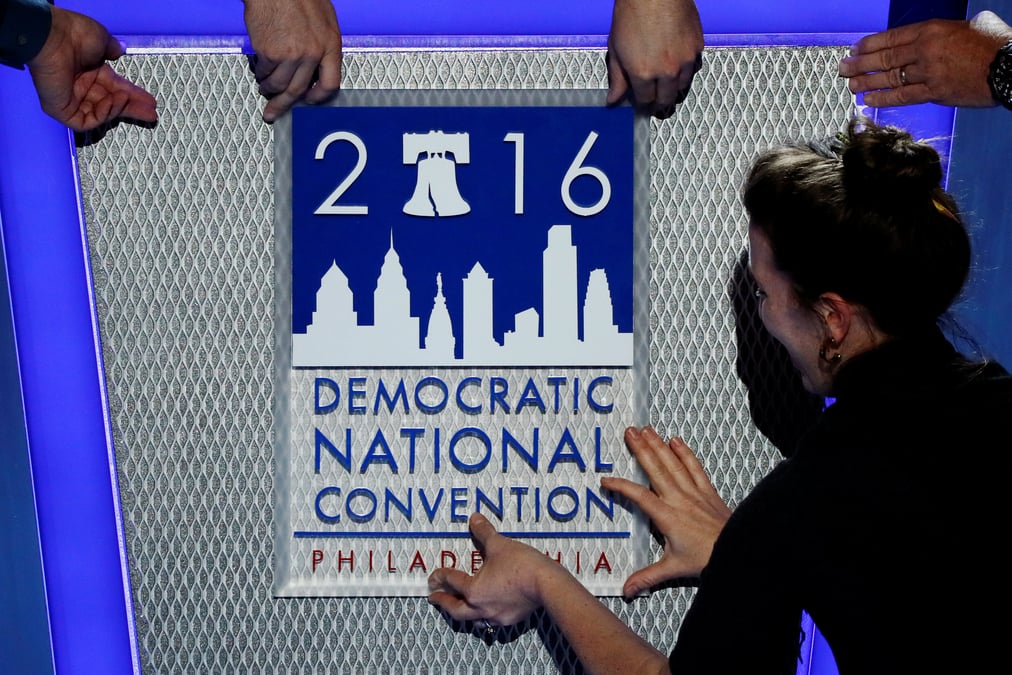 Ouverture de la convention democrate sur fond de malaise
