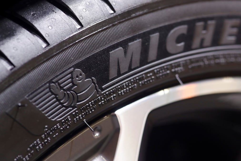 Le logo michelin est visible lors du salon automobile de munich, iaa mobility 2021, a munich