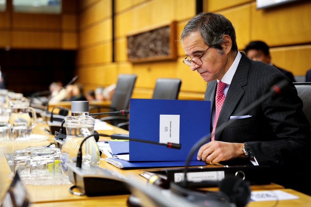 Le conseil des gouverneurs de l'aiea adopte une resolution concernant l'iran