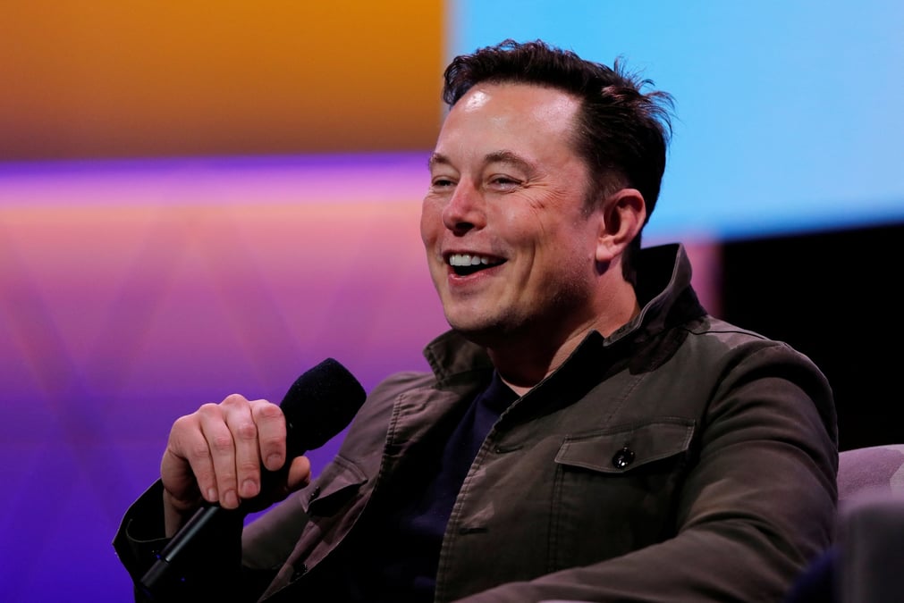 Elon musk a obtenu des engagements financiers de 46,5 milliards de dollars pour racheter twitter, montre un document