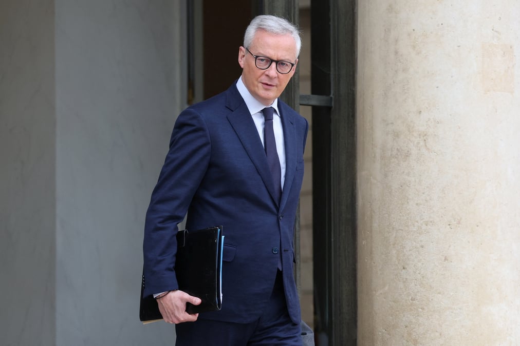 « Un embrasement du Proche-Orient, une insécurité croissante dans le trafic de la mer Rouge, un incident dans le détroit de Taïwan remettraient en cause la stabilité internationale et affecteraient durablement le commerce mondial », a-t-il énuméré.