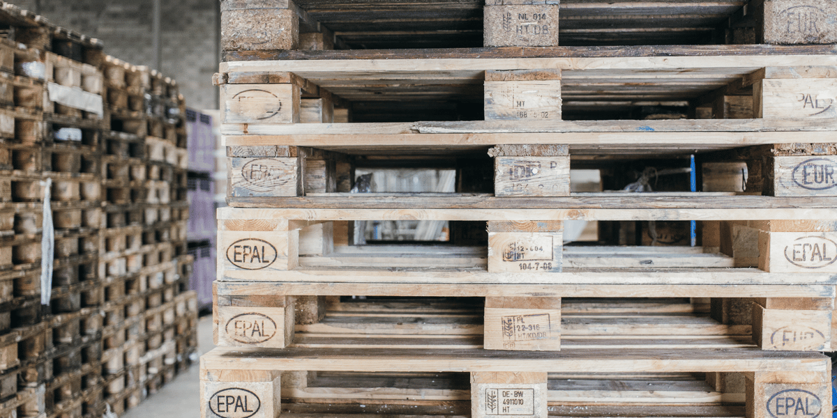 A Montpellier, MagicPallet a créé une plateforme d'échange de palettes Europe pour les transporteurs, industriels et distributeurs, leur permettant de géolocaliser et de récupérer des palettes vides en proximité pour les réutiliser.
