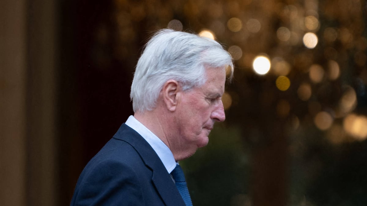 Emmanuel Macron, qui assure ne pas vouloir intervenir dans la composition du gouvernement, a reçu Michel Barnier mercredi.