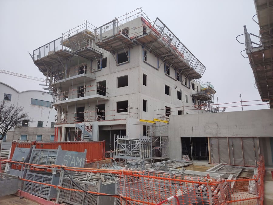 La livraison des premiers logements est annoncée pour 2027.