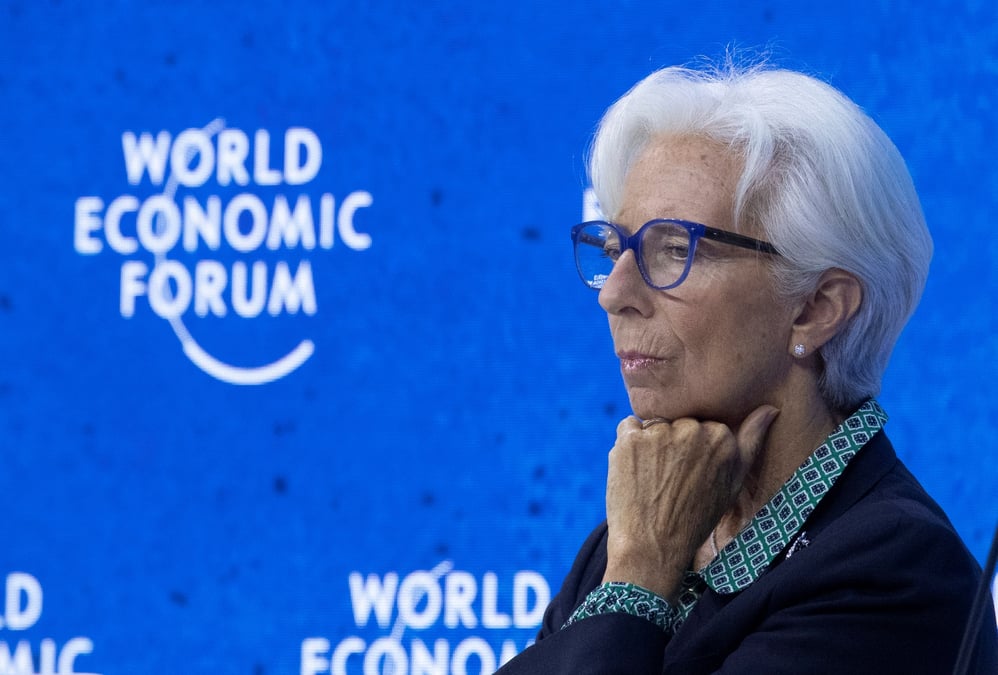 La transition ecologique fera grimper les prix a moyen terme, dit lagarde