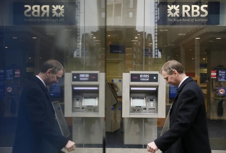 Londres compte lever 25 milliards de livres de son desengagement de rbs