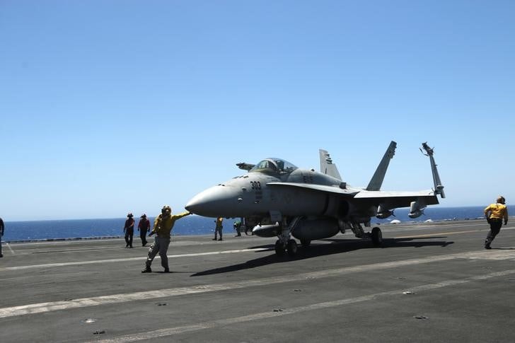 Presence de deux porte-avions americains en mediterranee