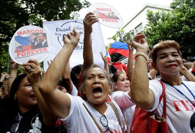 L'ex-dictateur philippin marcos sera inhume au cimetiere des heros