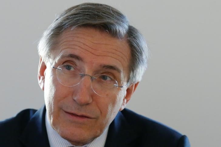 Aucune decision sur une privatisation de groupe adp