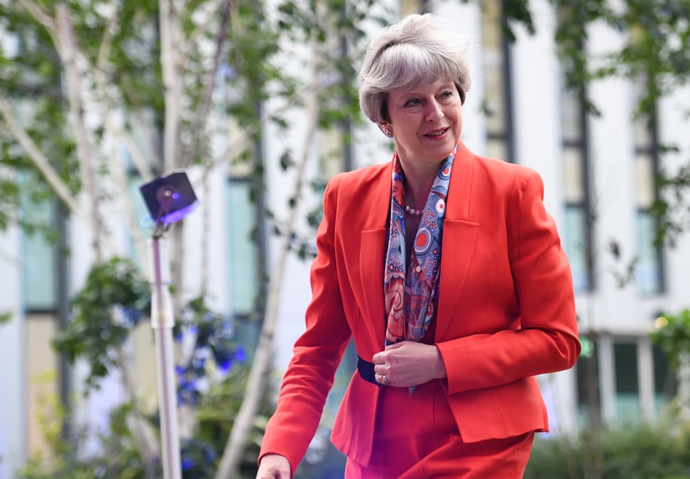 May veut conserver un lien "profond" avec l'ue apres le brexit