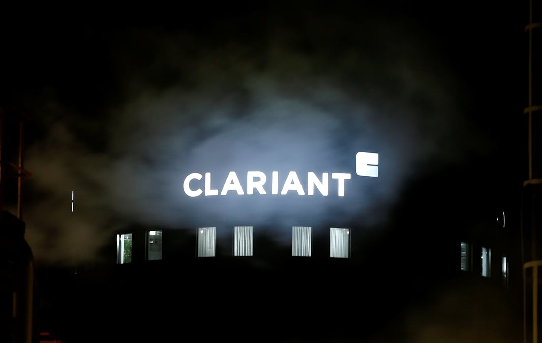 Clariant: white tale reclame une revue strategique independante