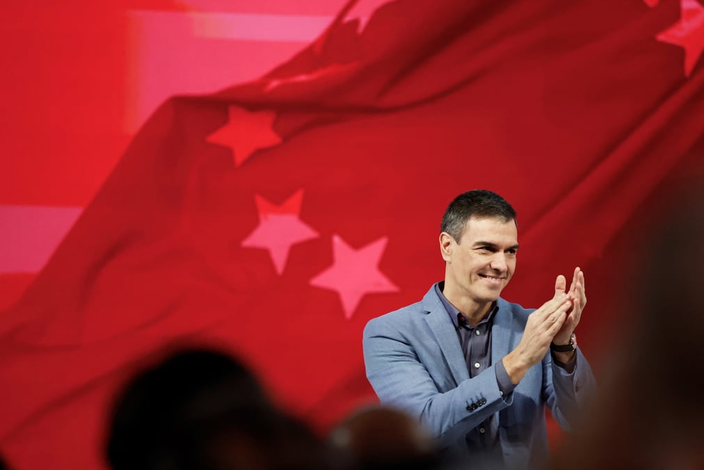 Le premier ministre espagnol pedro sanchez lors d'un meeting a malaga