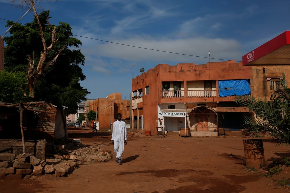 Un journaliste francais dit dans une video avoir ete enleve au mali