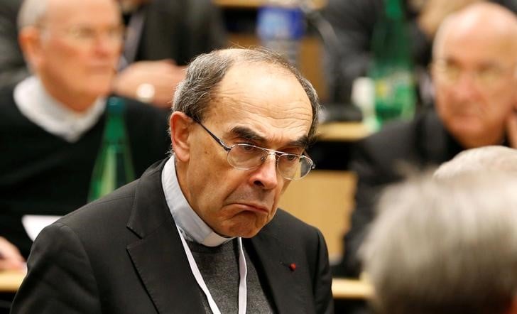 Barbarin reconnait des "erreurs" dans le dossier preynat