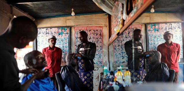 senagal senegalais metier services population vie quotidienne