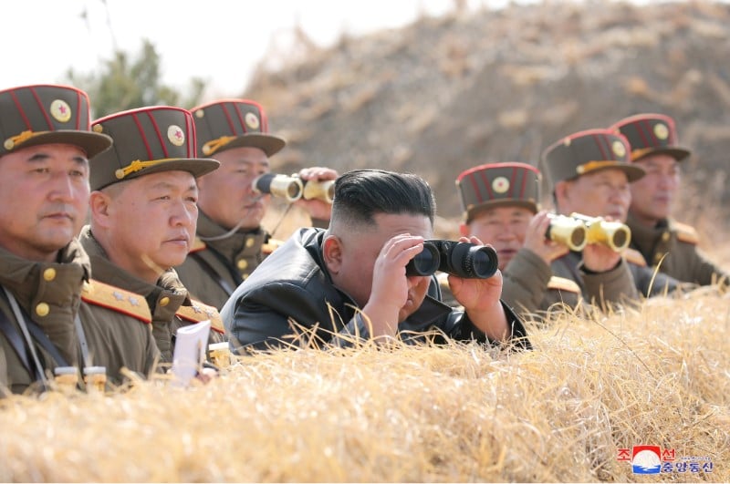 La coree du nord soupconnee d'un tir de missile